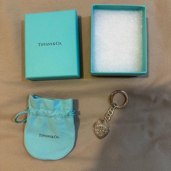 Tiffany & Co. Return to Tiffany Keychain